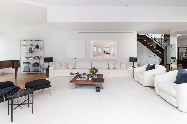 655 6TH Avenue PHB, New York City, NY 10010