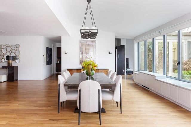 655 6TH Avenue PHB, New York City, NY 10010