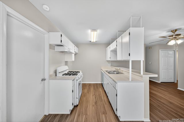 5806 CASTLE HUNT, San Antonio, TX 78218