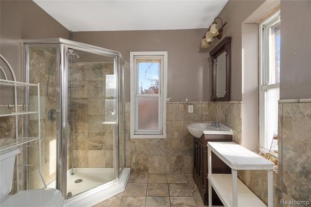 147 1st Street, Wyandotte, MI 48192