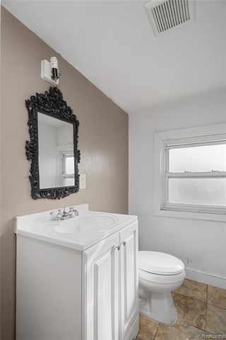 147 1st Street, Wyandotte, MI 48192