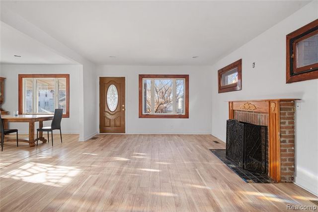 147 1st Street, Wyandotte, MI 48192