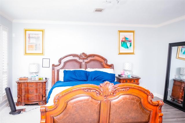 15127 Oldtown Bridge Court, Sugar Land, TX 77498