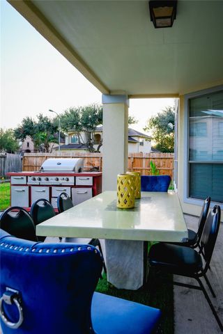 15127 Oldtown Bridge Court, Sugar Land, TX 77498