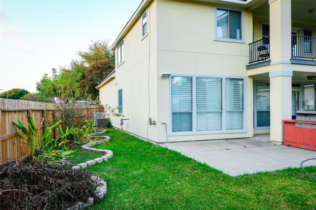 15127 Oldtown Bridge Court, Sugar Land, TX 77498