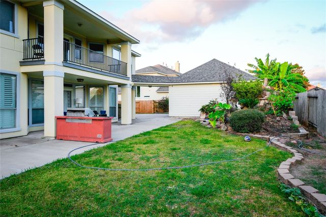 15127 Oldtown Bridge Court, Sugar Land, TX 77498