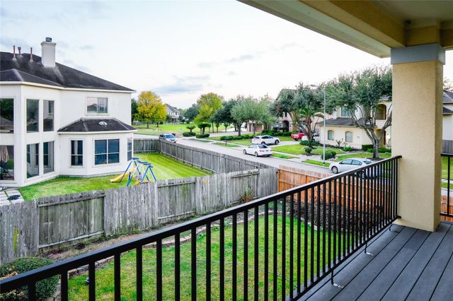 15127 Oldtown Bridge Court, Sugar Land, TX 77498