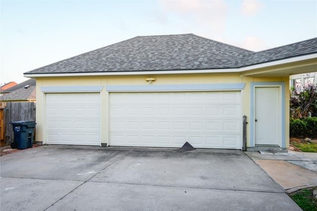 15127 Oldtown Bridge Court, Sugar Land, TX 77498