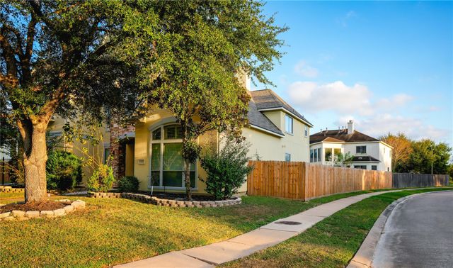 15127 Oldtown Bridge Court, Sugar Land, TX 77498