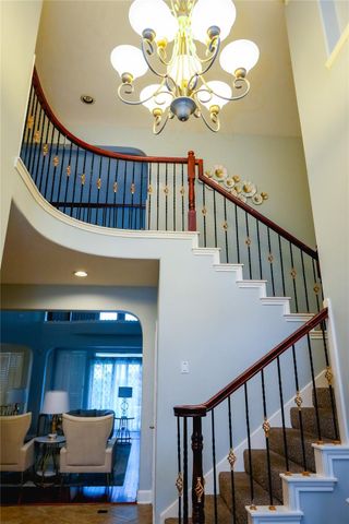 15127 Oldtown Bridge Court, Sugar Land, TX 77498