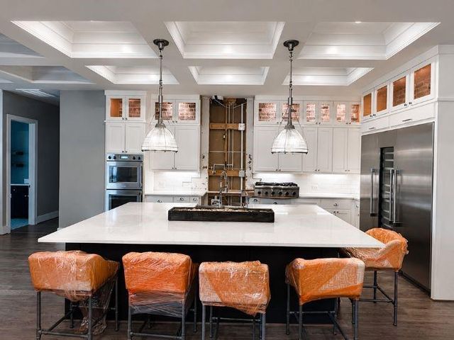 15 Quiet Mead Place, The Woodlands, TX 77375