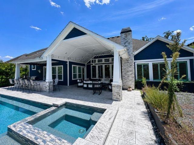 15 Quiet Mead Place, The Woodlands, TX 77375