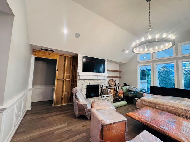 15 Quiet Mead Place, The Woodlands, TX 77375