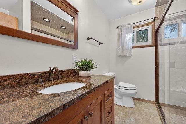 1225 N Osborne BOULEVARD, Racine, WI 53405