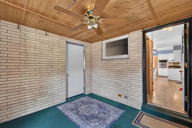 1225 N Osborne BOULEVARD, Racine, WI 53405