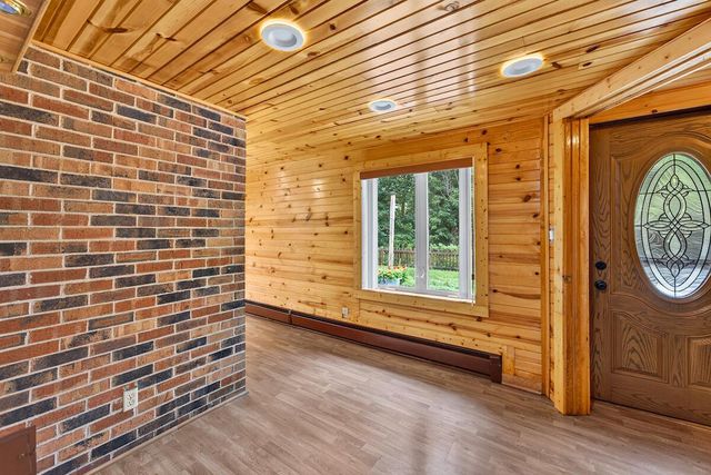 1225 N Osborne BOULEVARD, Racine, WI 53405