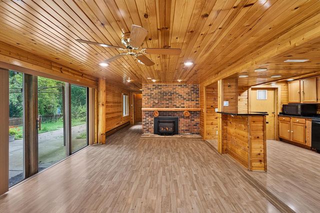 1225 N Osborne BOULEVARD, Racine, WI 53405