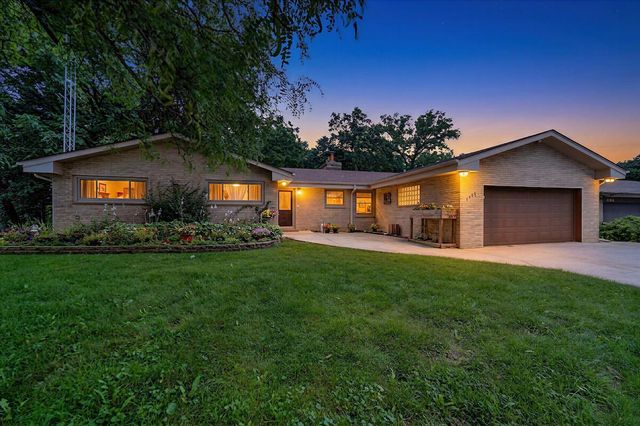 1225 N Osborne BOULEVARD, Racine, WI 53405