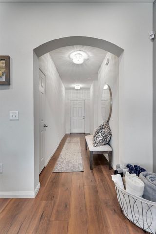 300 Camellia DR, Hutto, TX 78634