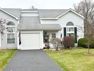 3316 Greenwich Lane, Island Lake, IL 60042