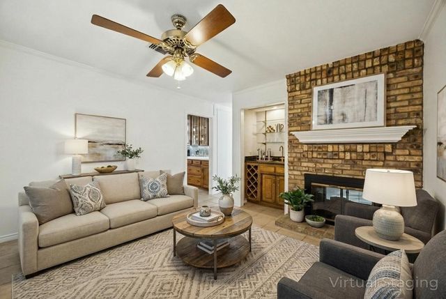 824 Mayfair Hill Court, Bedford, TX 76021