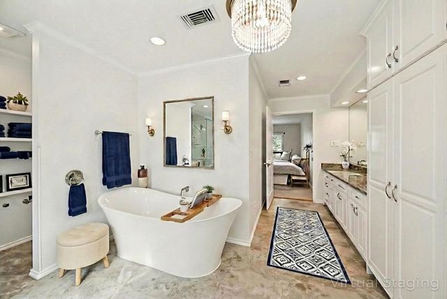 824 Mayfair Hill Court, Bedford, TX 76021