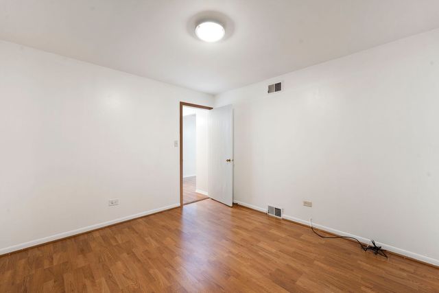 1941 N 19th Avenue 2, Melrose Park, IL 60160