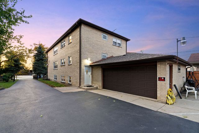 1941 N 19th Avenue 2, Melrose Park, IL 60160