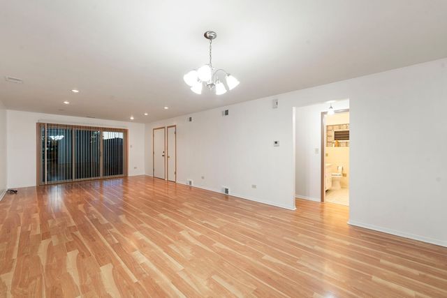 1941 N 19th Avenue 2, Melrose Park, IL 60160