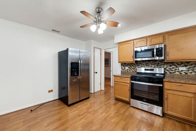 1941 N 19th Avenue 2, Melrose Park, IL 60160