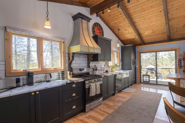 1 Bucket Lane, Dover, VT 05356