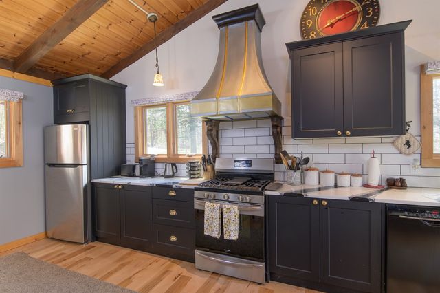 1 Bucket Lane, Dover, VT 05356
