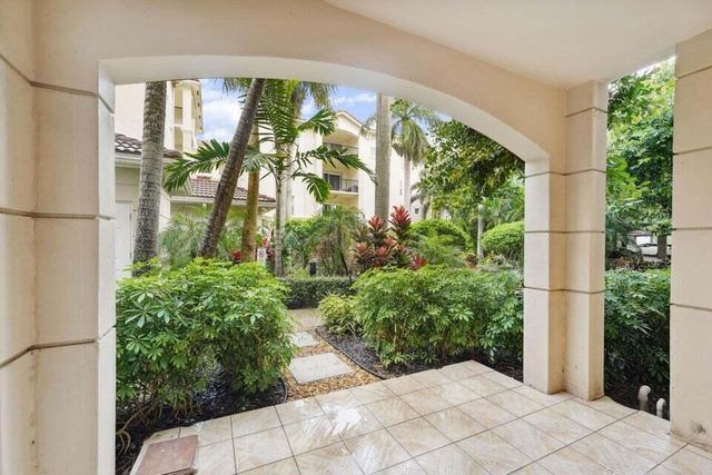2120 Tuscany Way, Boynton Beach, FL 33435