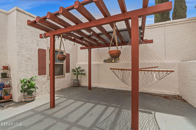 214 CASAS BELLA Lane, Santa Teresa, NM 88008