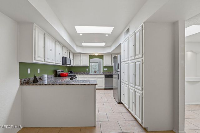 214 CASAS BELLA Lane, Santa Teresa, NM 88008