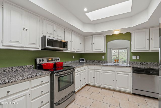 214 CASAS BELLA Lane, Santa Teresa, NM 88008