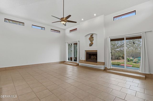 214 CASAS BELLA Lane, Santa Teresa, NM 88008