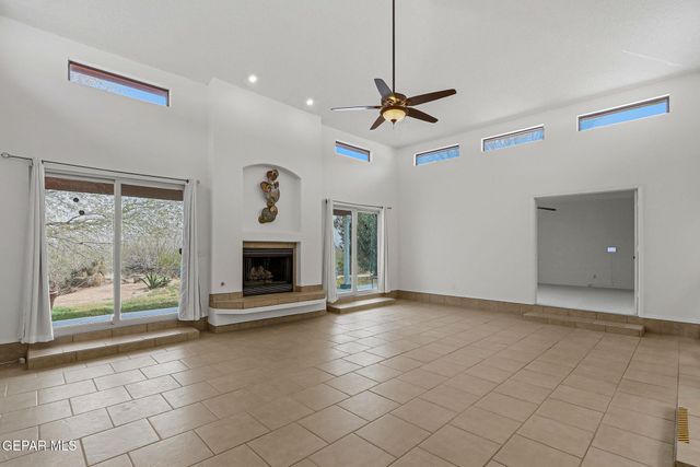 214 CASAS BELLA Lane, Santa Teresa, NM 88008