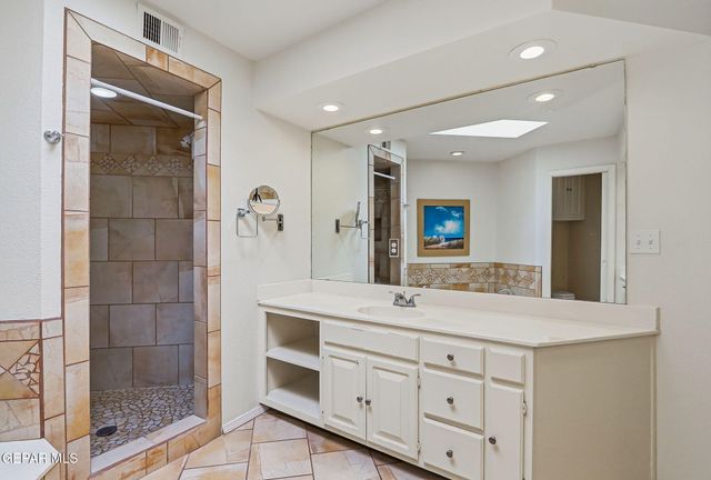 214 CASAS BELLA Lane, Santa Teresa, NM 88008