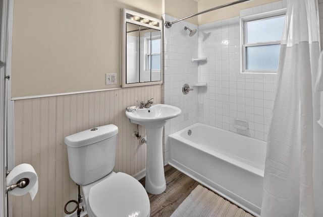 1201 S 75th STREET, West Allis, WI 53214