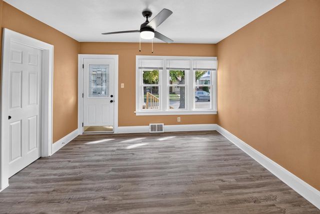 1201 S 75th STREET, West Allis, WI 53214