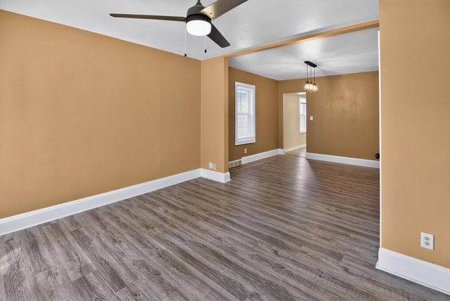 1201 S 75th STREET, West Allis, WI 53214