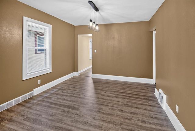 1201 S 75th STREET, West Allis, WI 53214