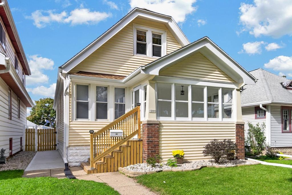1201 S 75th STREET, West Allis, WI 53214
