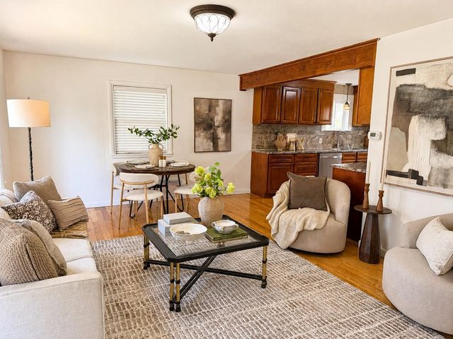 1407 W Kiernan Ave, Spokane, WA 99205