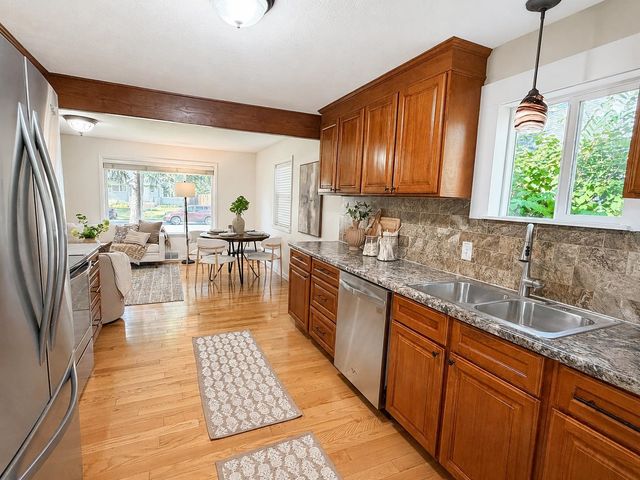 1407 W Kiernan Ave, Spokane, WA 99205