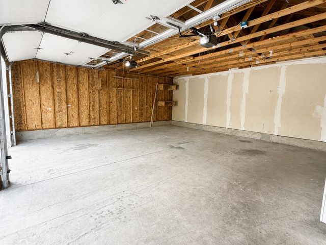 1407 W Kiernan Ave, Spokane, WA 99205