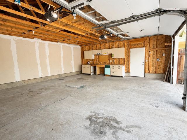 1407 W Kiernan Ave, Spokane, WA 99205