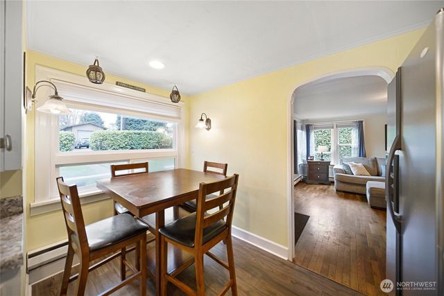 3704 W Arsenal Way, Bremerton, WA 98312