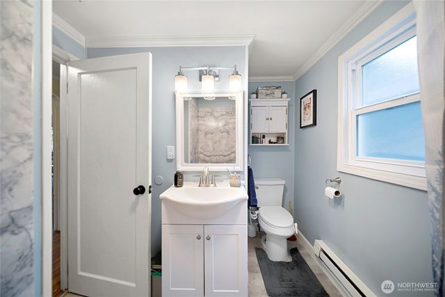 3704 W Arsenal Way, Bremerton, WA 98312